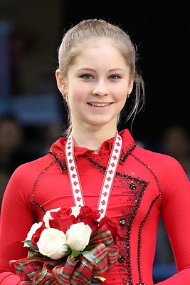 Файл:Yuliya Lipnitskaya at the Skate Canada 2013 21.jpg