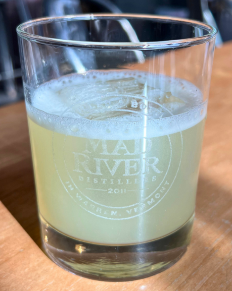 Позеленевший от Зависти (коктейль) 3.png