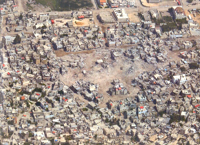 Combat zone in Jenin refugee camp.jpg