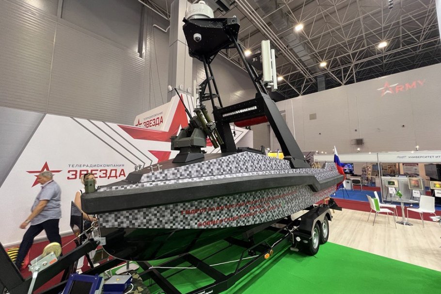 Безэкипажный катер Одуванчик.jpg