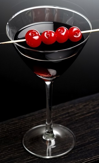 Файл:Шоколадно-вишневый мартини (коктейль).jpg