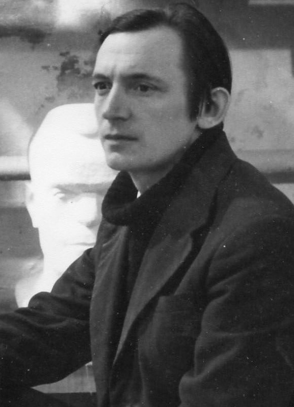 Владимир Васильевич Смирнов (кадрировано).jpg