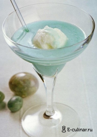 Лунный камень (коктейль) 2.jpg