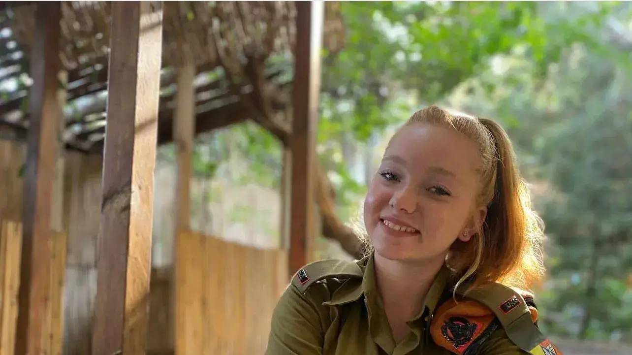 Alina Pravosudova.jpg