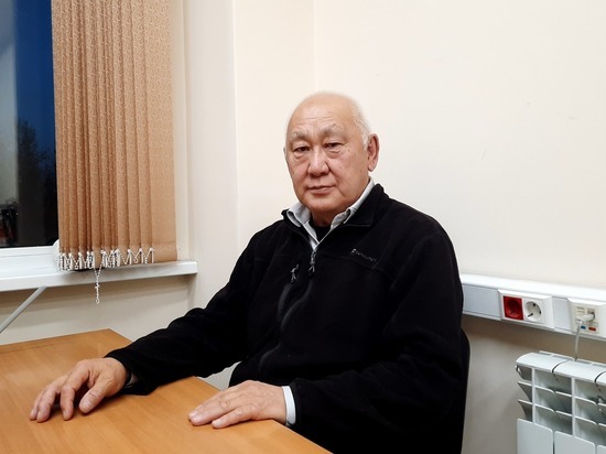 Булат Бастуевич Лхасаранов.jpg