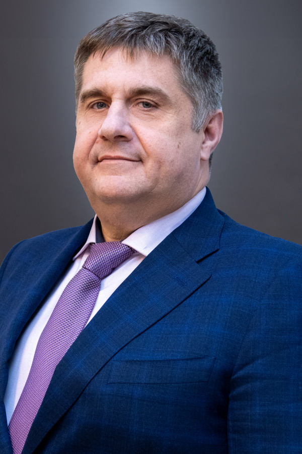 Роман Новиков.jpg