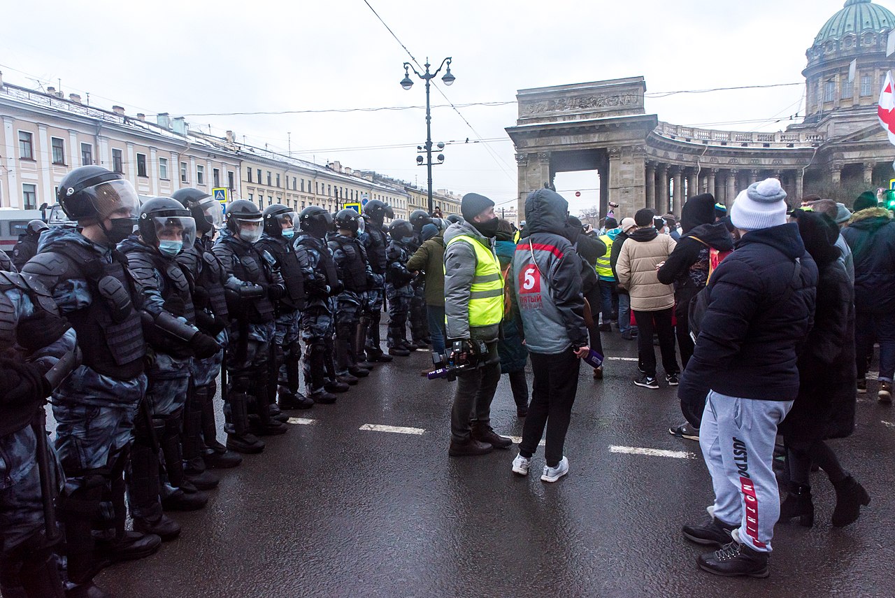Шествие в поддержку А. Навального, Санкт-Петербург. 2021.