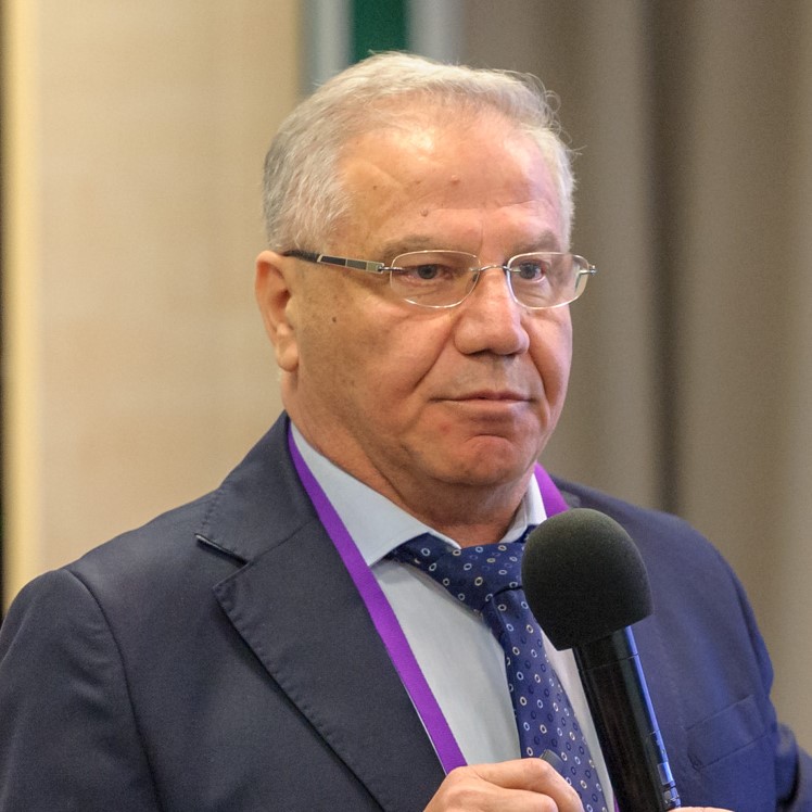 Ашот Есаян.jpg