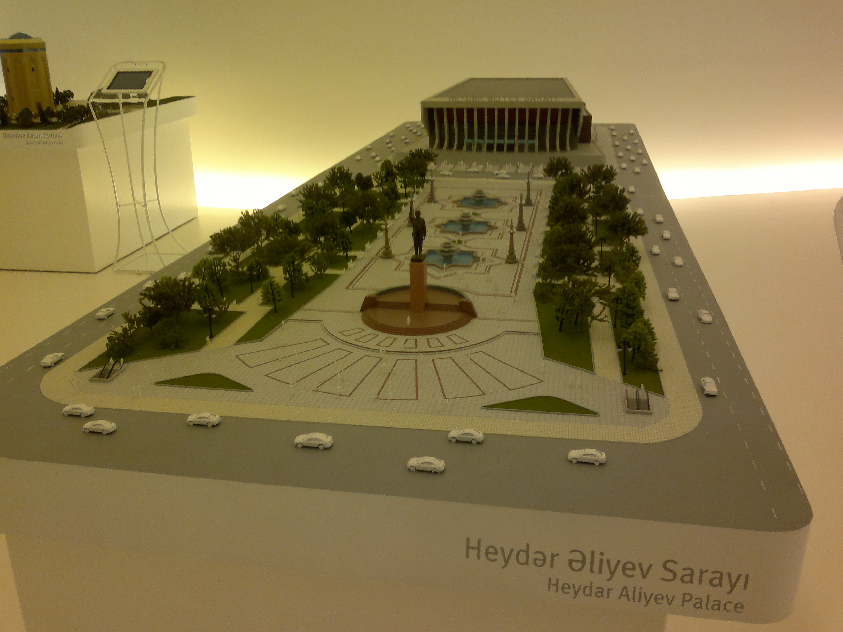 Макет Дворца имени Гейдара Алиева.jpg