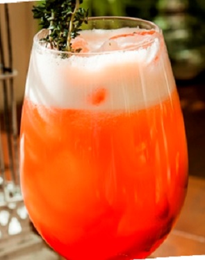 Малиновый Спритц (коктейль).jpg