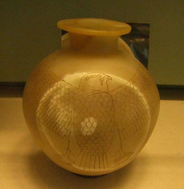 Alabaster globular vase of Unas (Louvre) 032007 27 det.jpg