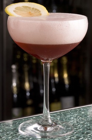 Файл:Восхитительно Шипучий (коктейль).jpg