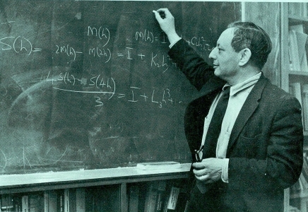 M023p010 m023p010-1.jpg