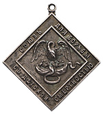 Жетон Союза для борьбы с детской смертностью в России. С.-Петербург, 1908–1917 гг. Фирма «Д.Осипов». Серебро, 36,2×32,8 мм.