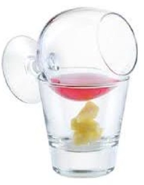 Файл:Вишнёвая самбука (коктейль).jpg