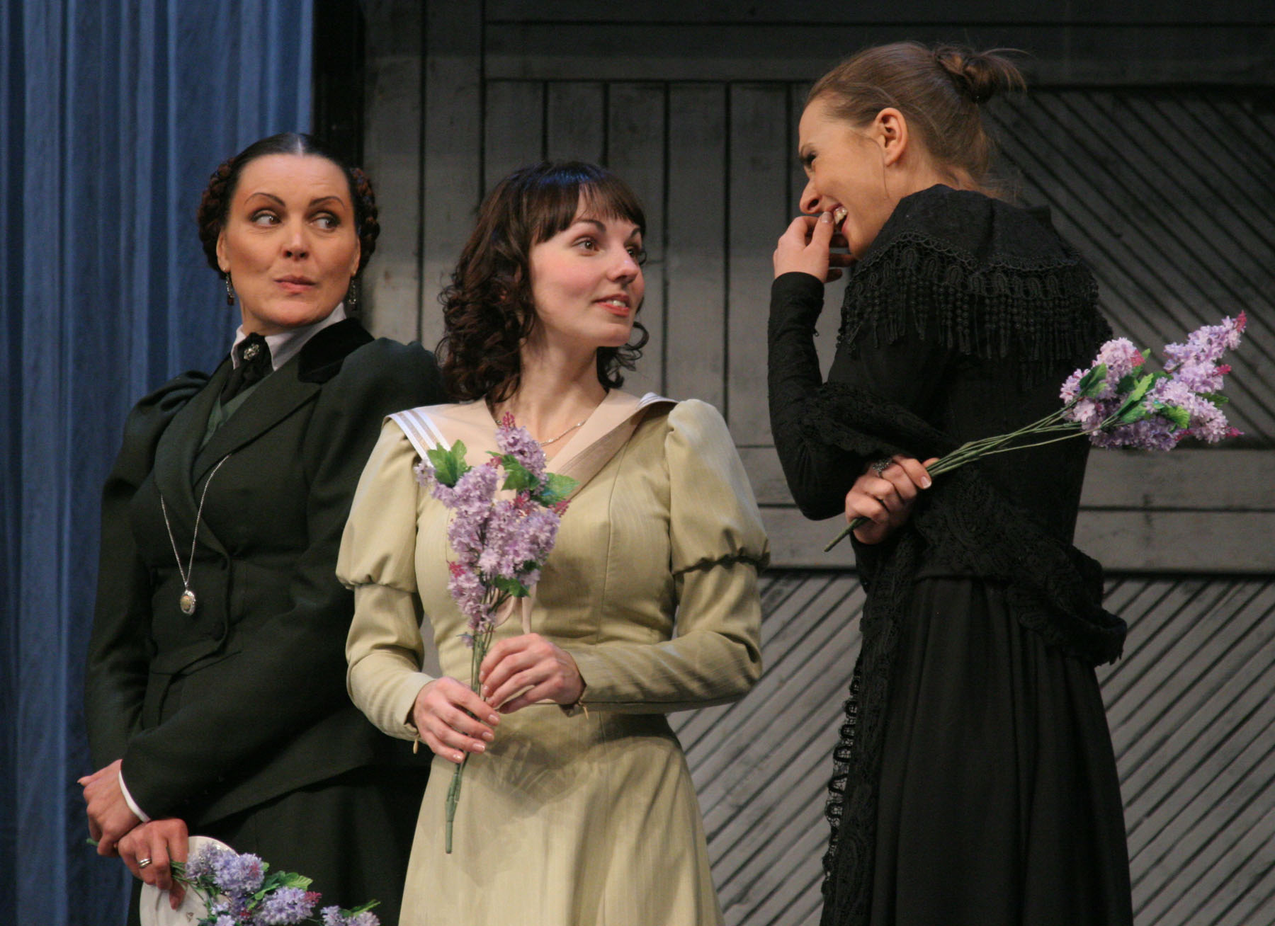 Сцена из спектакля «Три сестры»