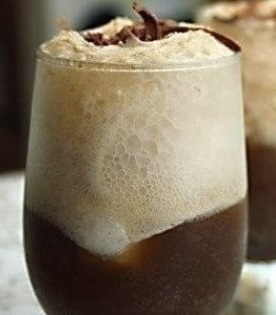 Файл:Хэллоуин (коктейль).jpg