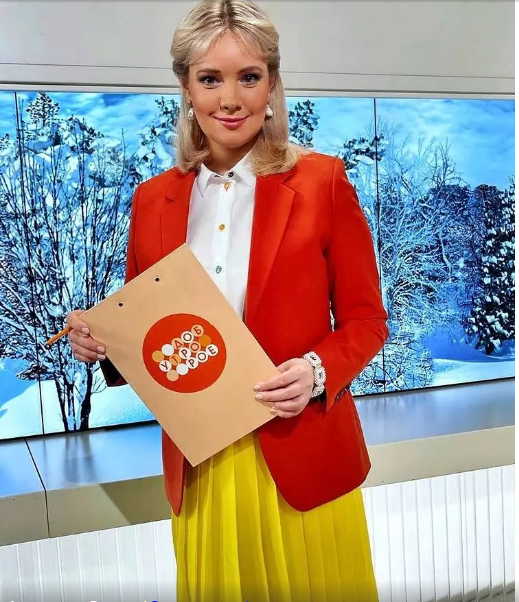 Анастасия Орлова, телеведущая.png