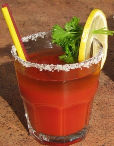 Файл:Виски с томатным соком (коктейль).jpg