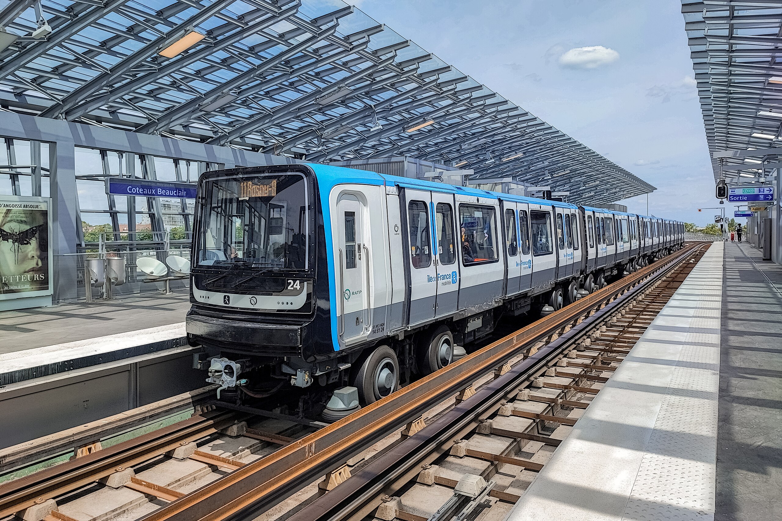 Файл:MP 14 - Coteaux Beauclair (1).jpg