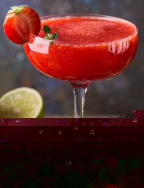 Клубничный дайкири (коктейль) 1.jpg