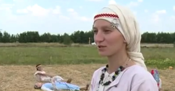 Обряд катания девушек по жниве (Орловская область)