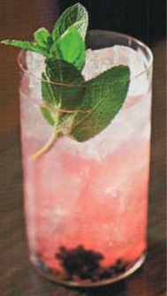 Файл:Ягодное Столкновение (коктейль).jpg