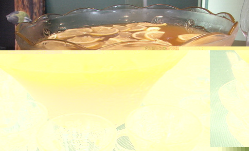 Файл:Пунш с пивом, молоком и яйцом (коктейль).jpg