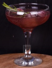 Файл:Гранатовый коктейль с шампанским и розмарином (коктейль).jpg