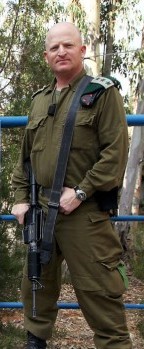 13743586408383 b.jpg