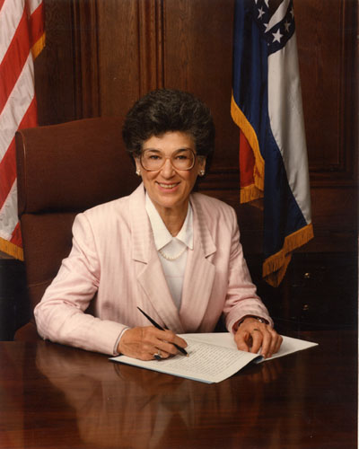 HarrietWoods LtGov 1986 L.jpg