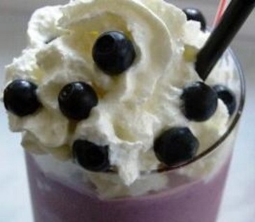 Файл:Черничный (коктейль).jpg