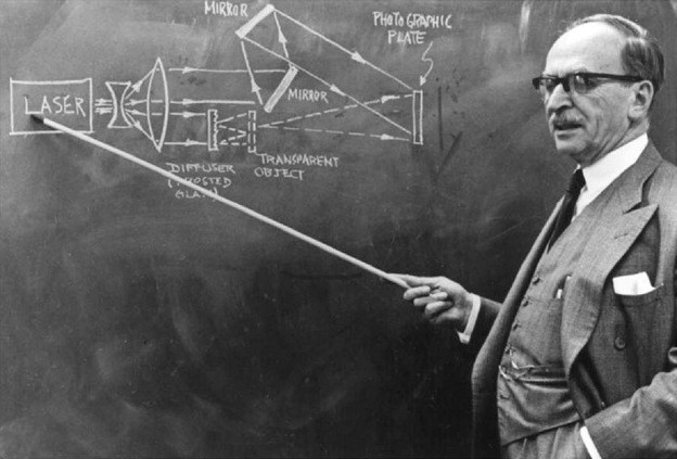 Gabor dennis holography.jpg