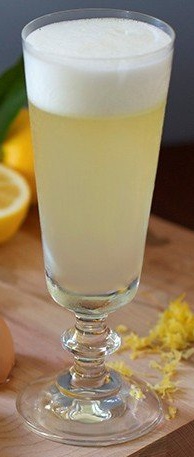 Файл:Лимон сауэр (коктейль).jpg