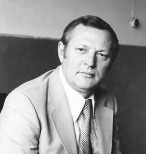 Enin-Iv.Iv .-1-285x300.jpg