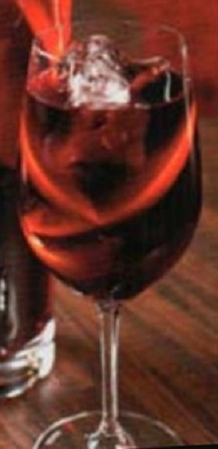 Файл:Мерле Сангрия (коктейль).jpg