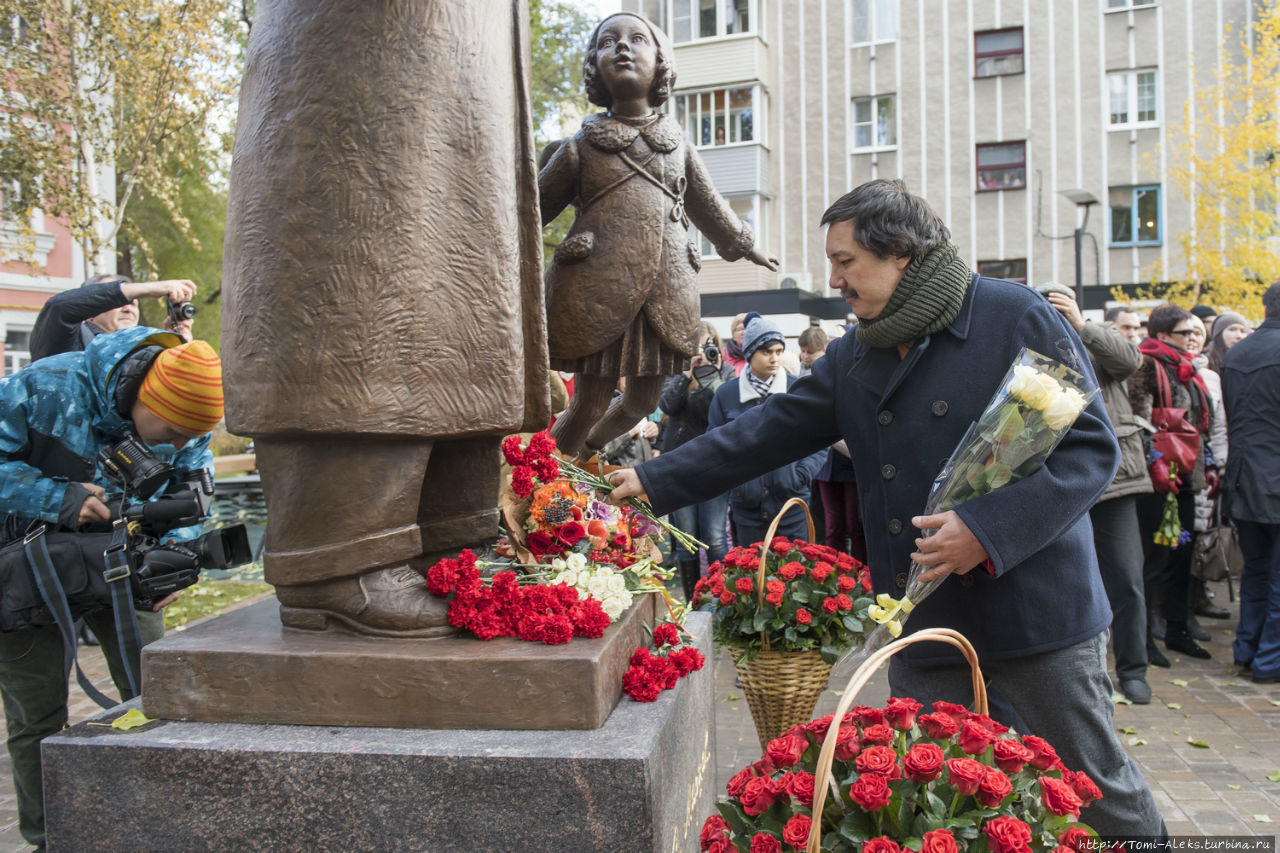 Памятник Маршаку Воронеж 9.jpg