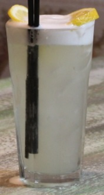 Файл:Серебряный физ (коктейль).jpg