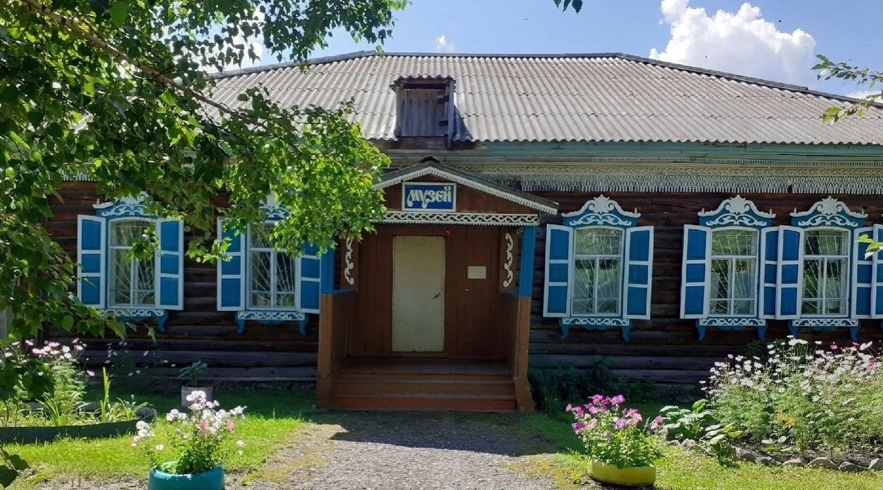 Файл:Чумайский экспозиционный отдел.jpg