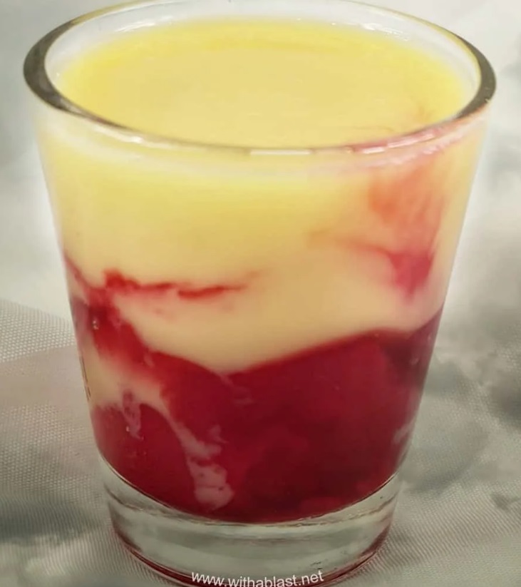 Кровоточащее сердце (коктейль) 4.jpg