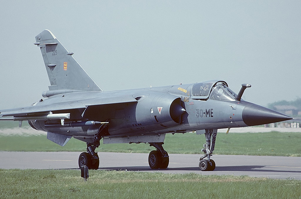 Файл:Dassault Mirage F1C-200, France - Air Force AN1330420.jpg