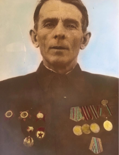 Махмудов Элинак.png