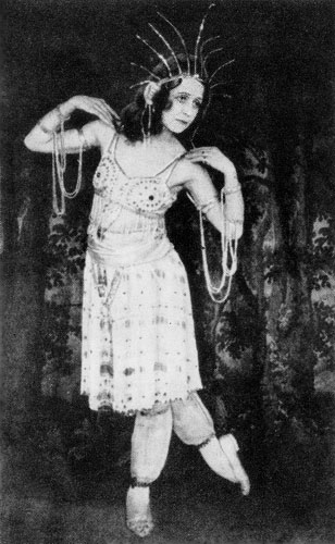 Елена Люком — Никия («Баядерка» Л. Ф. Минкуса)