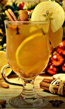 Яблочный глинтвейн (коктейль) 1.jpg