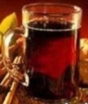 Файл:Немецкий глювайн с коньяком (коктейль).jpg