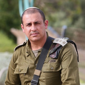 0עמית ימין05.jpg