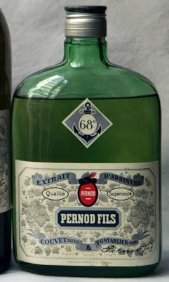 с PERNOD в красном кружке