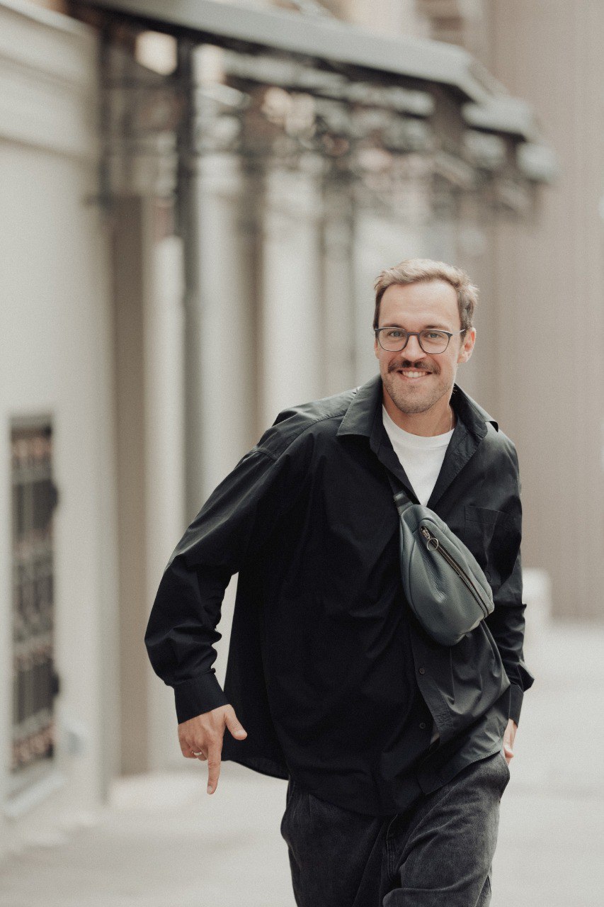 Попов, Павел (актёр).jpg