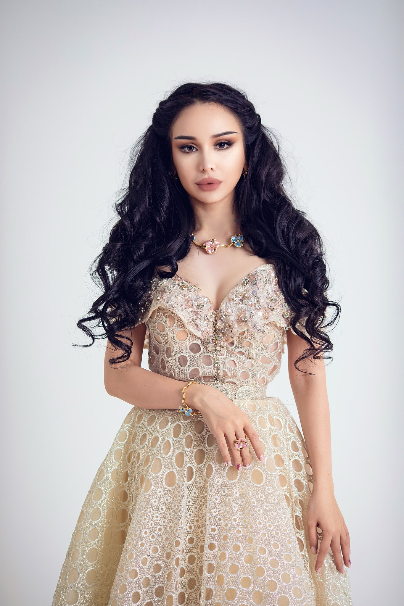 Zulaykho Mahmadshoeva 2.jpg