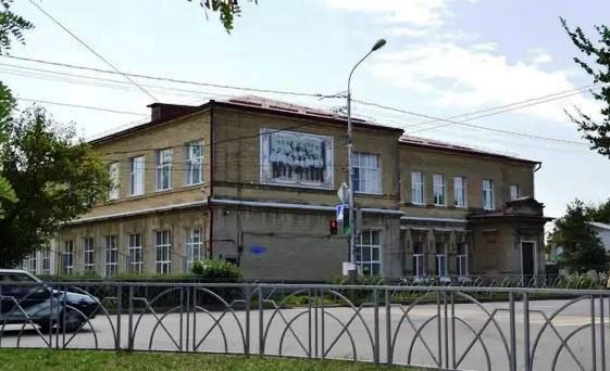 Файл:Ставрополь школа 13 Здание.jpg